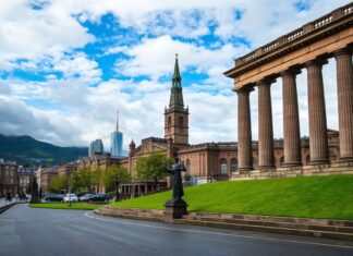 Découvrir l’Écosse : Météorologie et Culture à Glasgow Discover Scotland: Weather and Culture in Glasgow