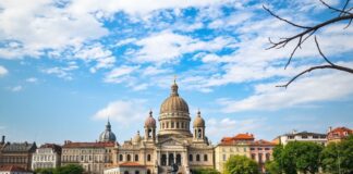 Exploration Culturelle : Découvrir le Monde à Travers ses Villes Cultural Exploration: Discovering the World Through Its Cities