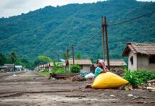 L’Impact des Catastrophes Naturelles sur les Communautés Locales The Impact of Natural Disasters on Local Communities